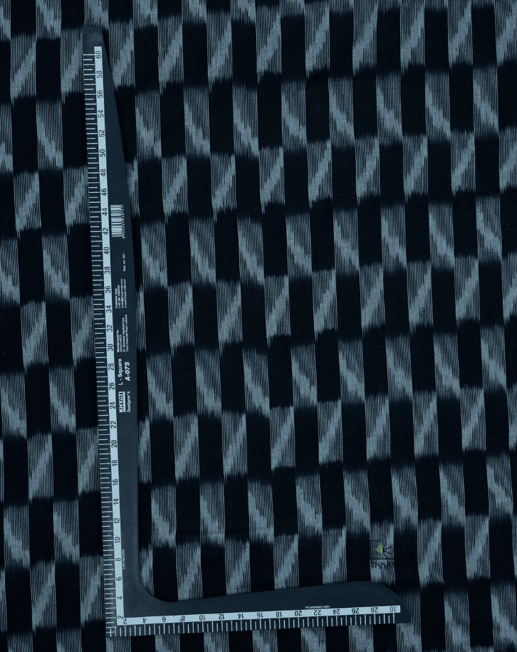 Black Geometric Check