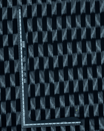 Black Geometric Check