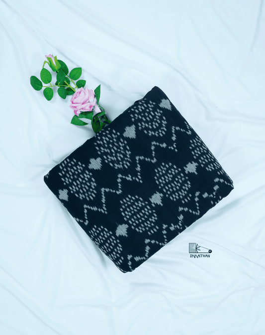 Black Zigzag Print